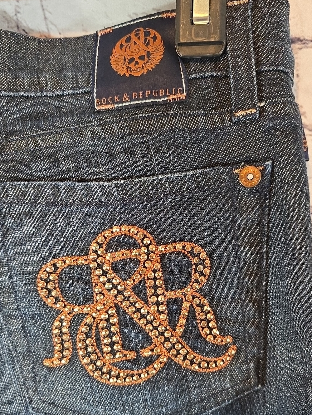 Rock & Republic Dark Wash Women’s Jeans with Embellished Back Pockets Size 27 - Picture 8 of 12